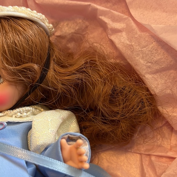 Madame Alexander Princess and the Pea - Picture 6 of 7